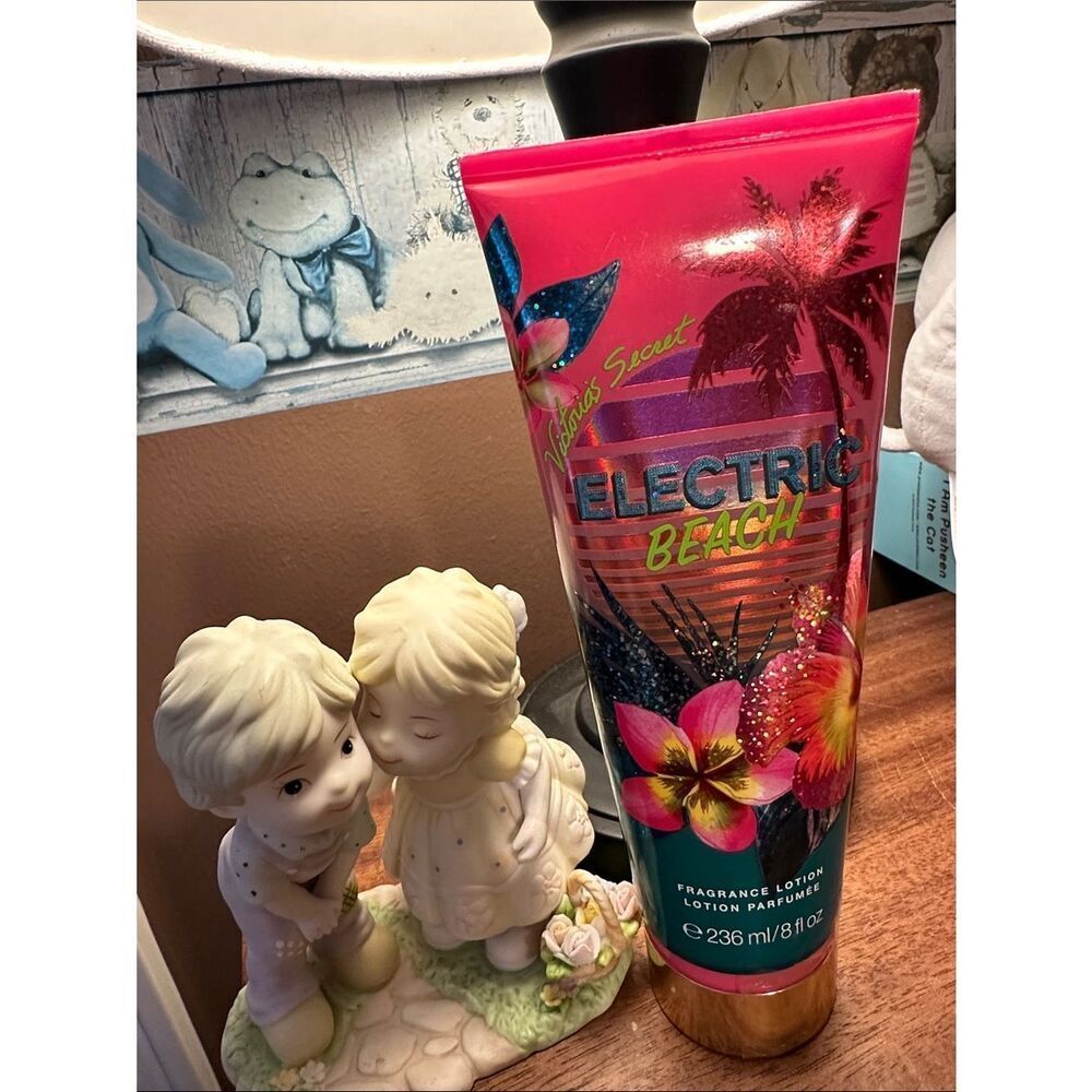 Victoria's Secret Electric Beach Fragrance Lotion - Bright Hot Pink Discontinued